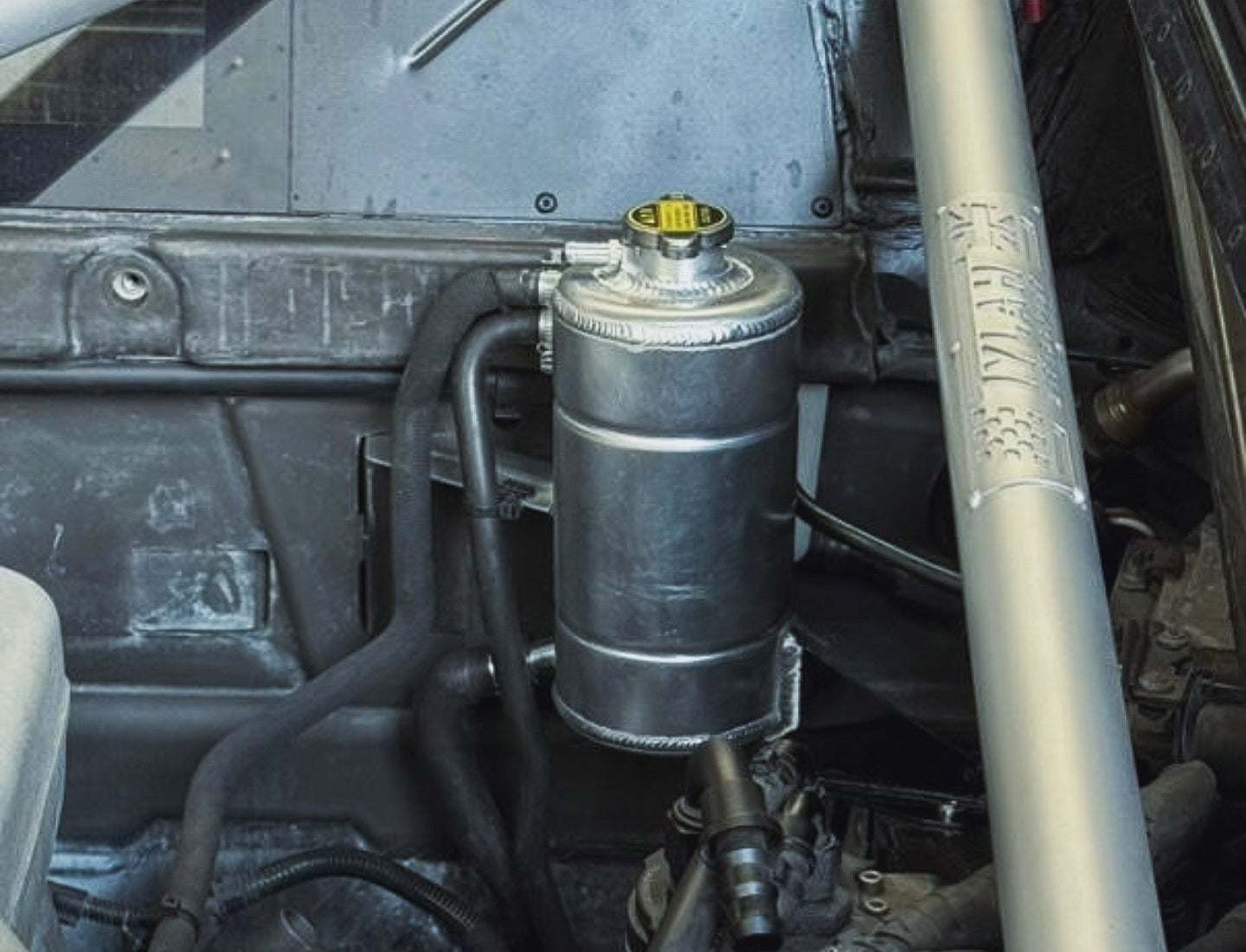 Universal Header Tanks – Why They Work – The Alloy Shed