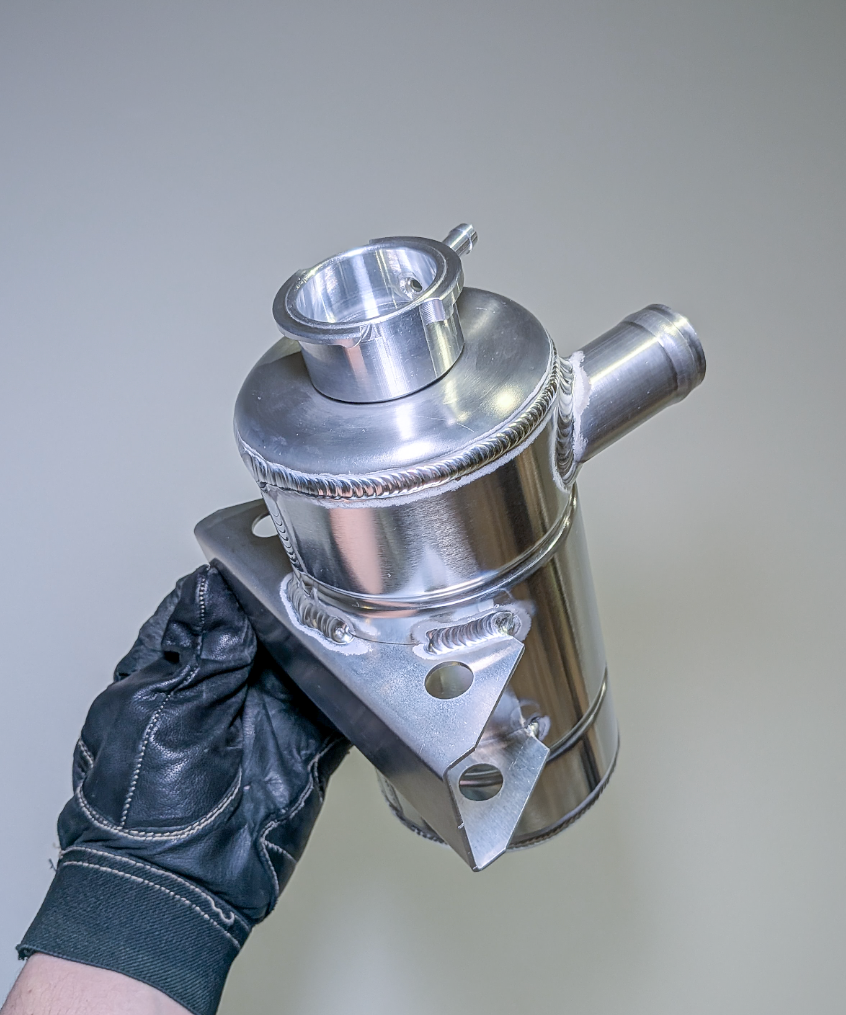 1.5L Aluminium Header Tank / Swirl Pot – 32mm Inlet & Outlet
